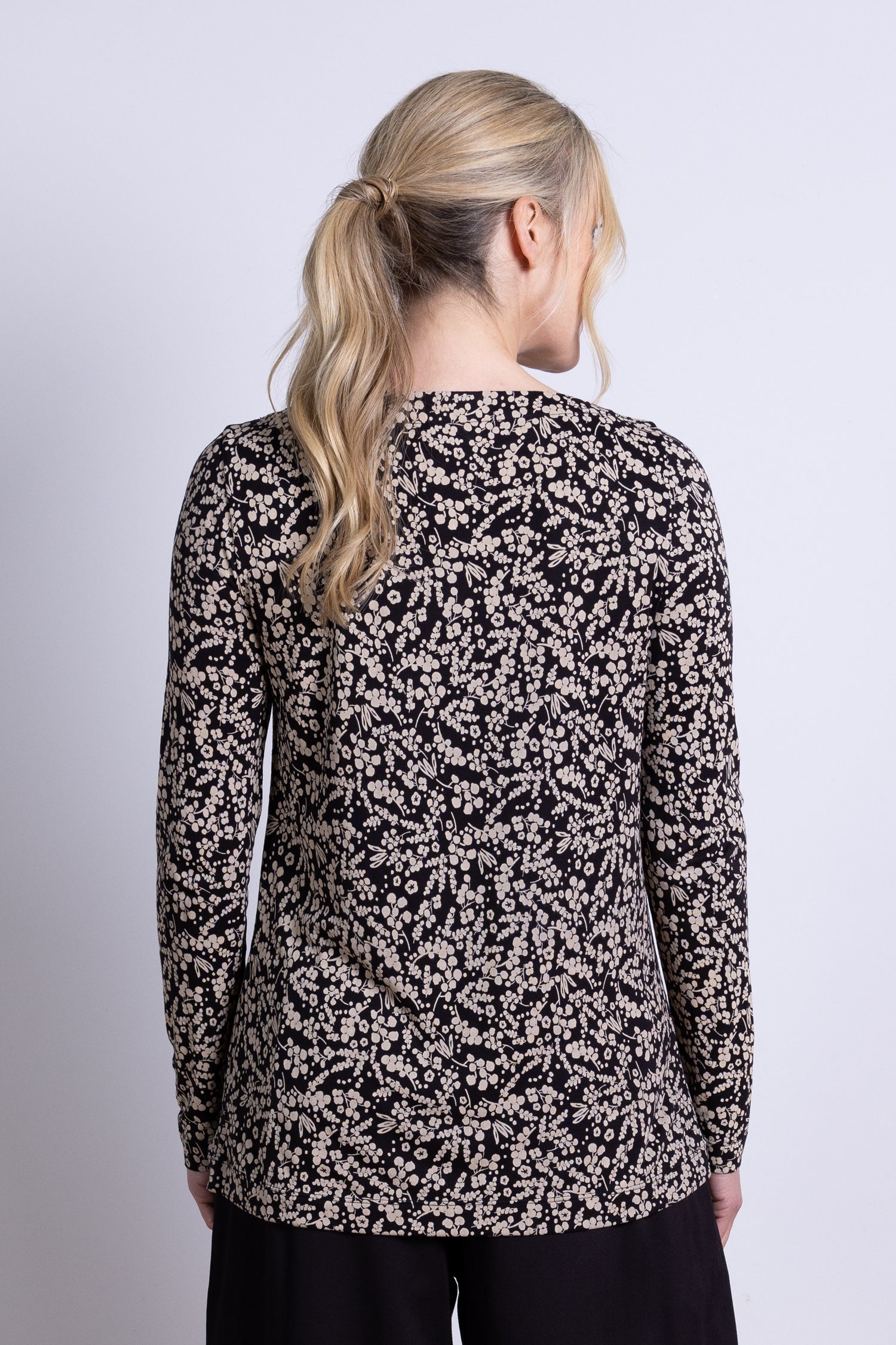 Nomads-AW25-BP4093ALB-2.jpg