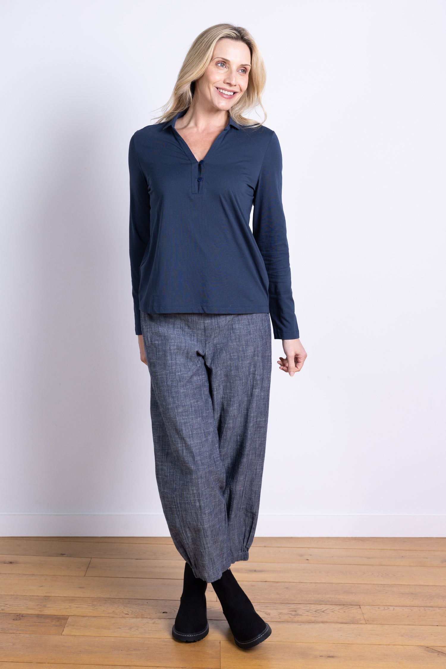 Nomads-AW25-JP4232OXF-4.jpg