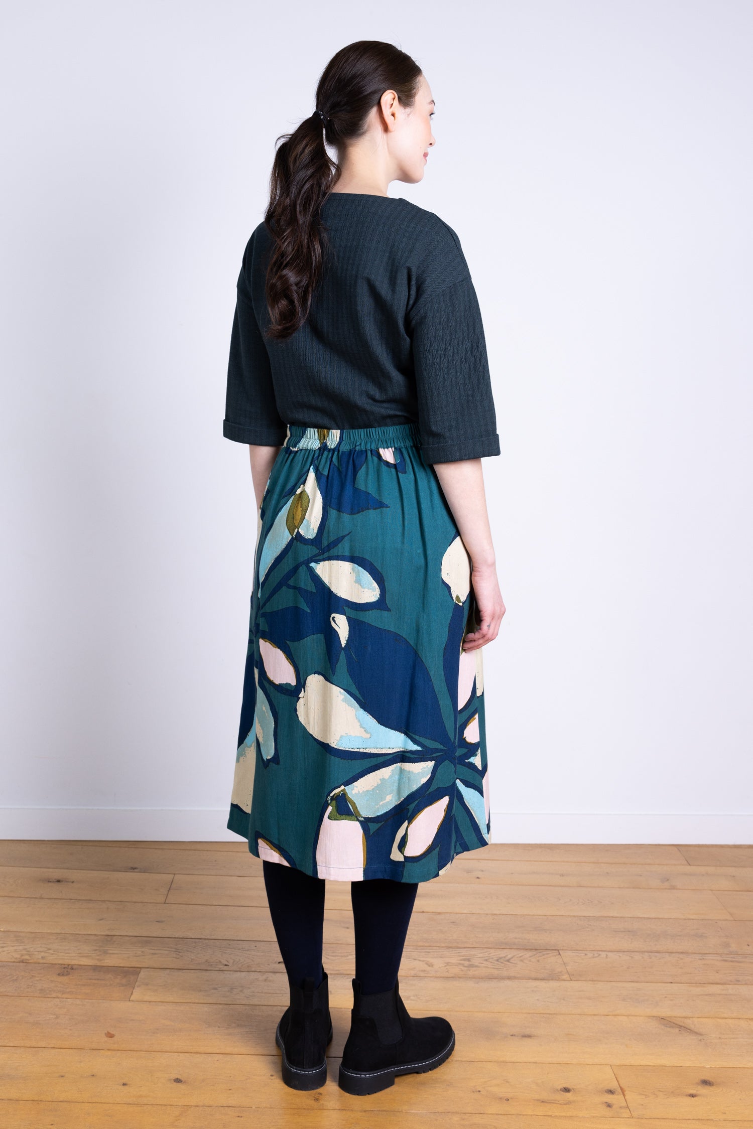 Nomads-AW25-SD8061NRD-3.jpg